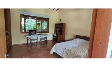 Venta de casaquinta de 2113 M2 en 2900 mill en Anapoima Cund, COL.