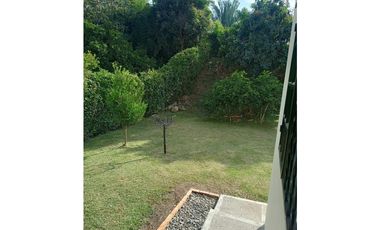 VENTA DE CASA CAMPESTRE DE 1100 M2 EN 650 MILL EN LA MESA CUND