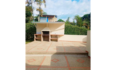 VENTA DE CASA CAMPESTRE DE 1100 M2 EN 650 MILL EN LA MESA CUND