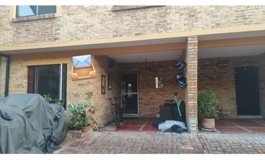 VENTA DE CASA EN CONJUNTO