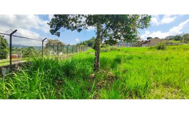 Venta de lote en Condominio en La Mesa Cund COL, área de 1046 M2