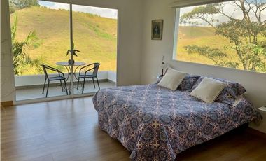 Hermosa casa moderna en El Carmen de Viboral