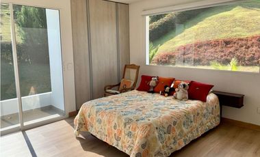 Hermosa casa moderna en El Carmen de Viboral