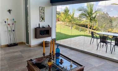 Hermosa casa moderna en El Carmen de Viboral