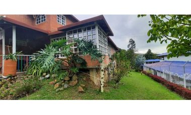 Vendo finca casa de campo  yumbo vereda Santa Inés  antes de la cumbre