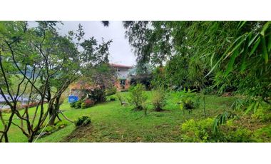 Vendo finca casa de campo  yumbo vereda Santa Inés  antes de la cumbre