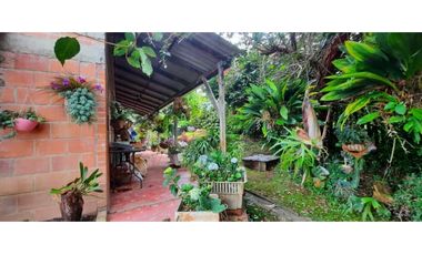 Vendo finca casa de campo  yumbo vereda Santa Inés  antes de la cumbre