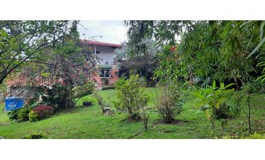 Vendo finca casa de campo  yumbo vereda Santa Inés  antes de la cumbre