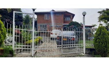 Vendo finca casa de campo  yumbo vereda Santa Inés  antes de la cumbre