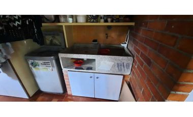 Vendo finca casa de campo  yumbo vereda Santa Inés  antes de la cumbre