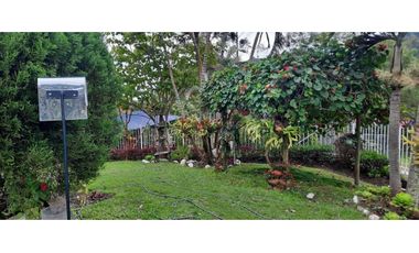 Vendo finca casa de campo  yumbo vereda Santa Inés  antes de la cumbre