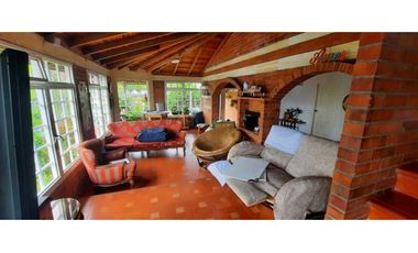 Vendo finca casa de campo  yumbo vereda Santa Inés  antes de la cumbre