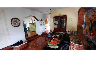 Vendo finca casa de campo  yumbo vereda Santa Inés  antes de la cumbre