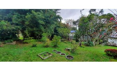 Vendo finca casa de campo  yumbo vereda Santa Inés  antes de la cumbre