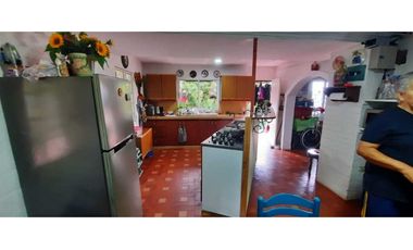 Vendo finca casa de campo  yumbo vereda Santa Inés  antes de la cumbre