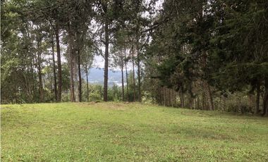 Venta de Lote  en el retiro