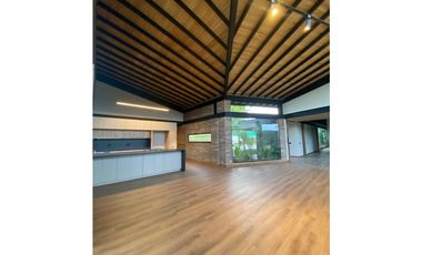 Venta de casa en el retiro