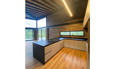 Venta de casa en el retiro
