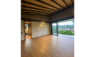 Venta de casa en el retiro