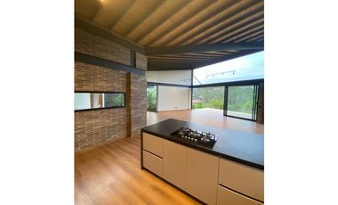 Venta de casa en el retiro