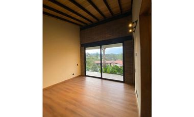 Venta de casa en el retiro