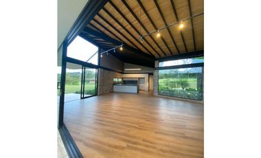 Venta de casa en el retiro