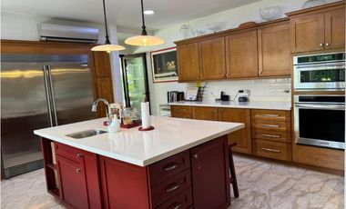 Venta Casa Altos del Golf