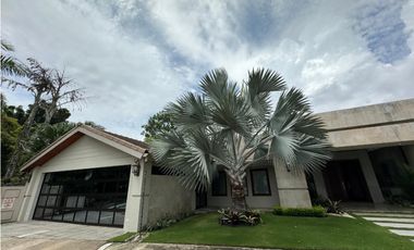 Venta Casa Altos del Golf