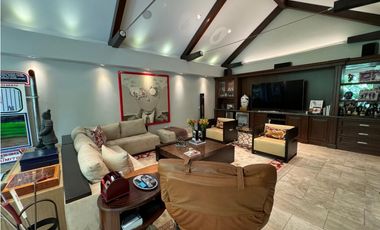 Venta Casa Altos del Golf