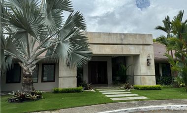 Venta Casa Altos del Golf