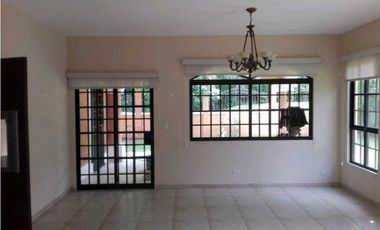 ALQUILER DE CASA EN CLAYTON VILLAGE