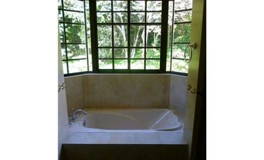 ALQUILER DE CASA EN CLAYTON VILLAGE