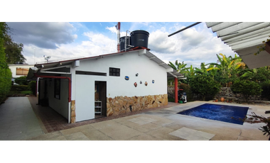 CASA CAMPESTRE URBANA DE 748 M2 EN 799 MILL EN LA MESA CUND