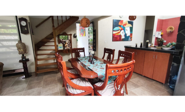 CASA CAMPESTRE URBANA DE 748 M2 EN 799 MILL EN LA MESA CUND