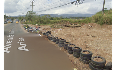 PACORA / SANTA FÉ / 30000 M / USO COMERCIAL / FRENTE A VIA PRINCIPAL