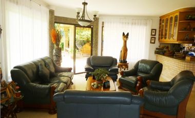 CASA PARA LA VENTA LOMA DEL ESMERALDAL