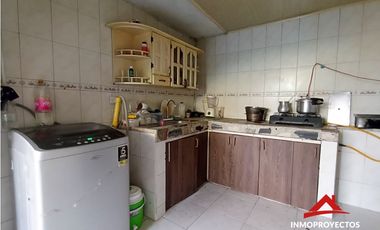 Casa comercial esquinera cerca al Parque de Cuba, Pereira