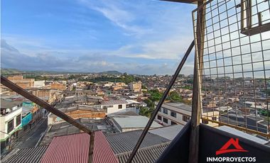 Casa comercial esquinera cerca al Parque de Cuba, Pereira