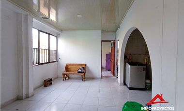 Casa comercial esquinera cerca al Parque de Cuba, Pereira