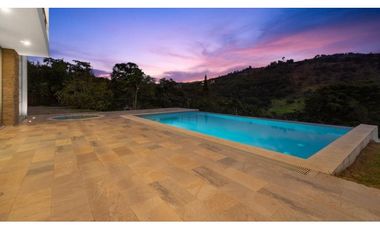 Casa en Venta - Permuta - Silvania