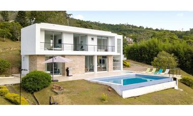 Casa en Venta - Permuta - Silvania