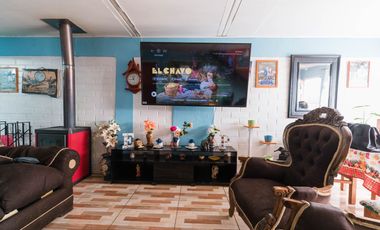 🏡 Casa en Venta – Coronel, Calle Laguna Carilauquén