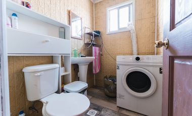 🏡 Casa en Venta – Coronel, Calle Laguna Carilauquén