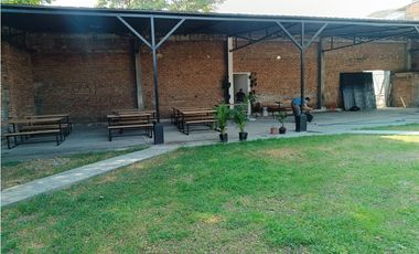 ALQUILA LOCAL FOODS PARK VILLACOLOMBIA CALI