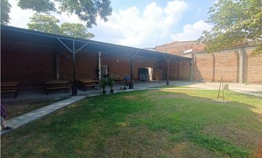 ALQUILA LOCAL FOODS PARK VILLACOLOMBIA CALI