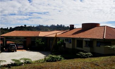 Venta Casa Campestre en El Escobero, 7.600 m² en Parcelación
