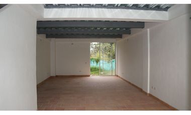 LOCAL UBICADO EN LLANOGRANDE  PARA LA VENTA