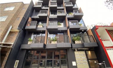 SE ARRIENDA LOCAL EN LAURELES SECTOR AV BOLIVARIANA