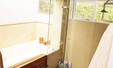 Venta casa en Alto del Escobero, Envigado 4 alcobas  Terraza y estudio