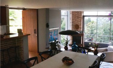 Venta casa en Alto del Escobero, Envigado 4 alcobas  Terraza y estudio